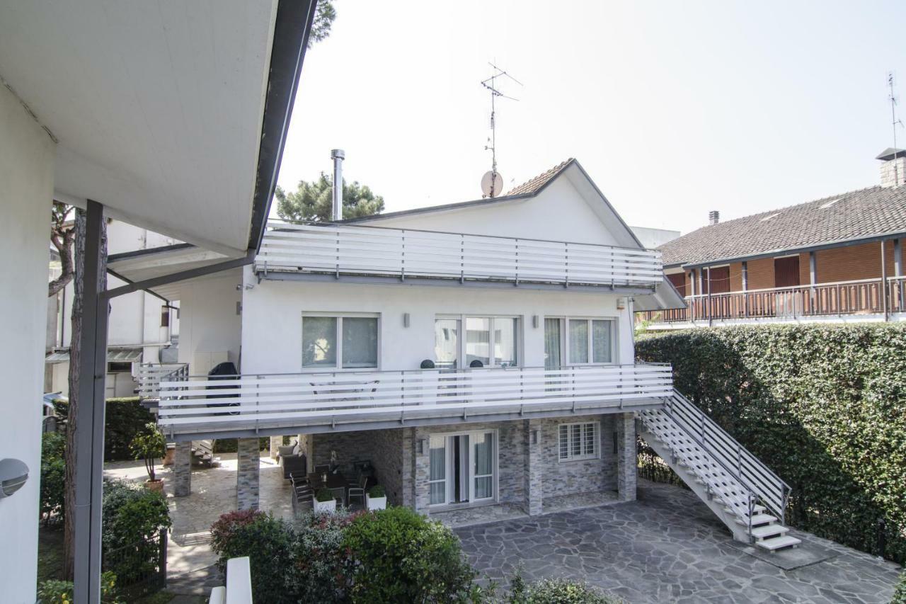 Appartamenti Federica Milano Marittima Exterior foto